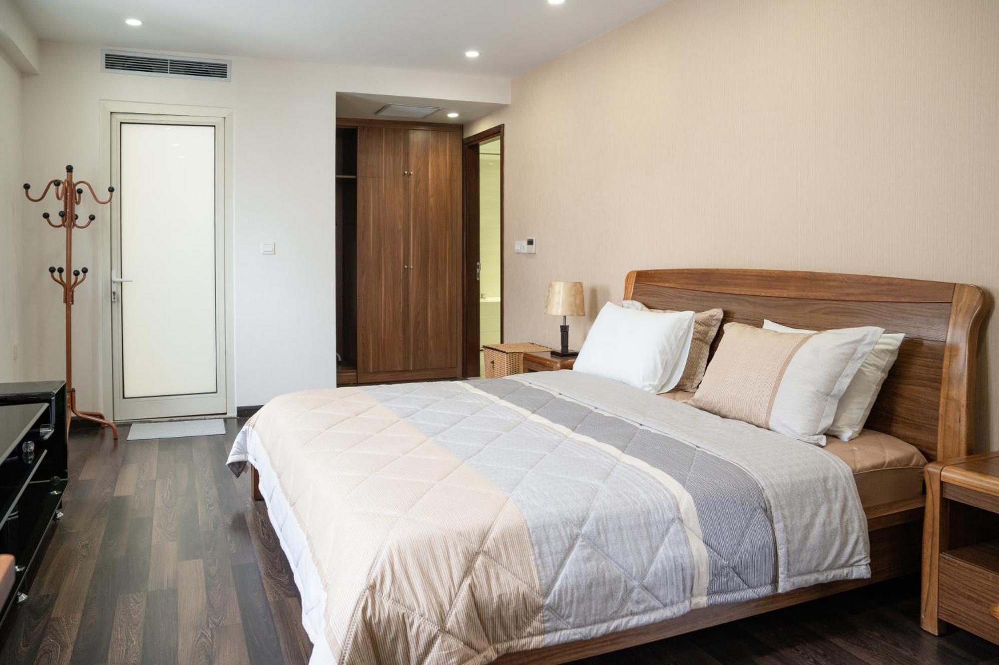 Viet Vuong Building Ha Noi Capital Hotel Hanoi Bagian luar foto